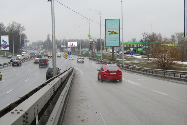 Беклайт 8x4, Наддніпрянське шосе, 8 (АЗС "WOG", АЗС "АВІАС плюс"), в напрямку міст Патона Беклайт 8x4, Наддніпрянське шосе, 8 (АЗС "WOG", АЗС "АВІАС плюс"), в напрямку міст Патона