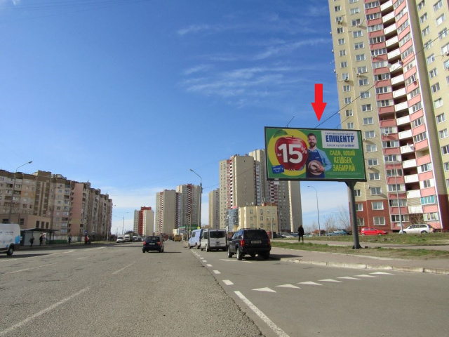 Щит 6x3,  Милославська вул., 2а, (ТЦ "Милославський", ЕКО-маркет), в напрямку вул. Радунській