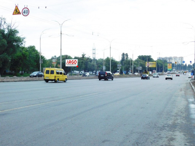 Щит 2.86x5.76,  Заболотного академіка вул. 3 навпроти