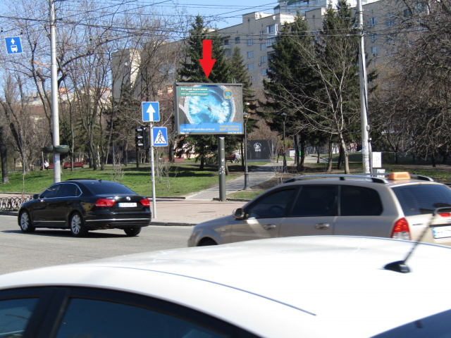 Цифрова панель 3.14x2.3,  Велика Васильківська вул., 127 (Парк Марії Заньковецької), в напрямку Палац "Україна"